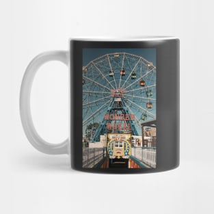 Coney Island, wonder wheel ferris wheel with vintage neon sign Mug